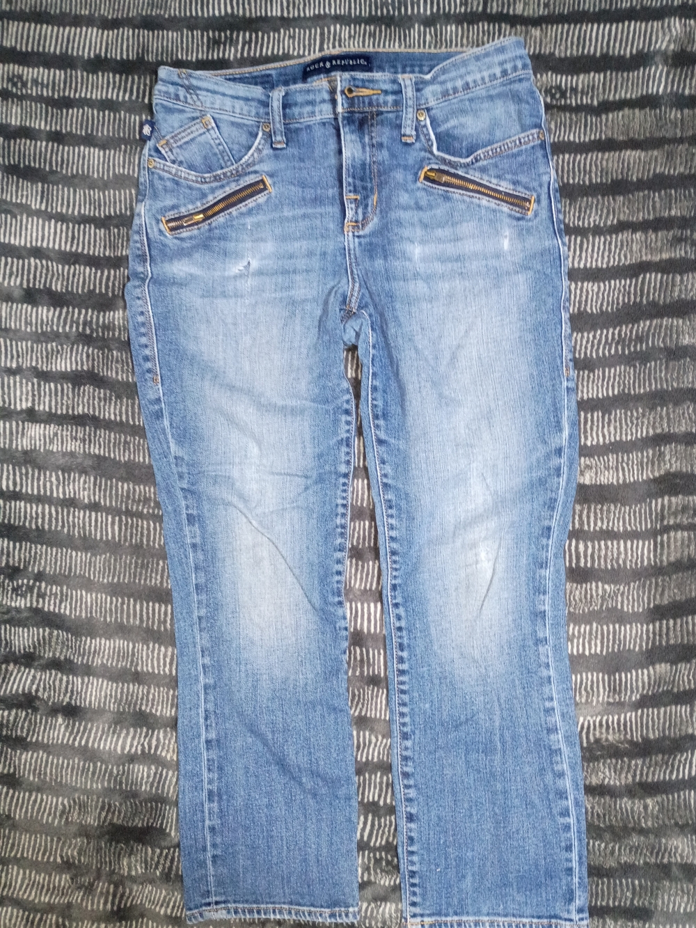 Vintage Rock & Republic Blue Straight-Leg Jeans with Zip Pocket Women Sz 8